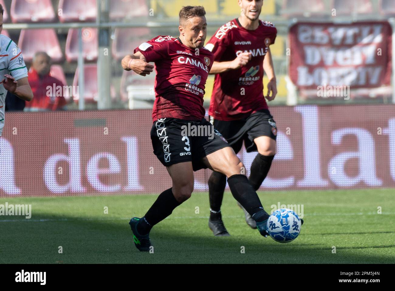 Oreste Granillo Stadium, Reggio Calabria, Italien, 10. April 2023, Cionek Thiago Reggina drehte während Reggina 1914 gegen Venezia FC – italienische Fußballseri Stockfoto