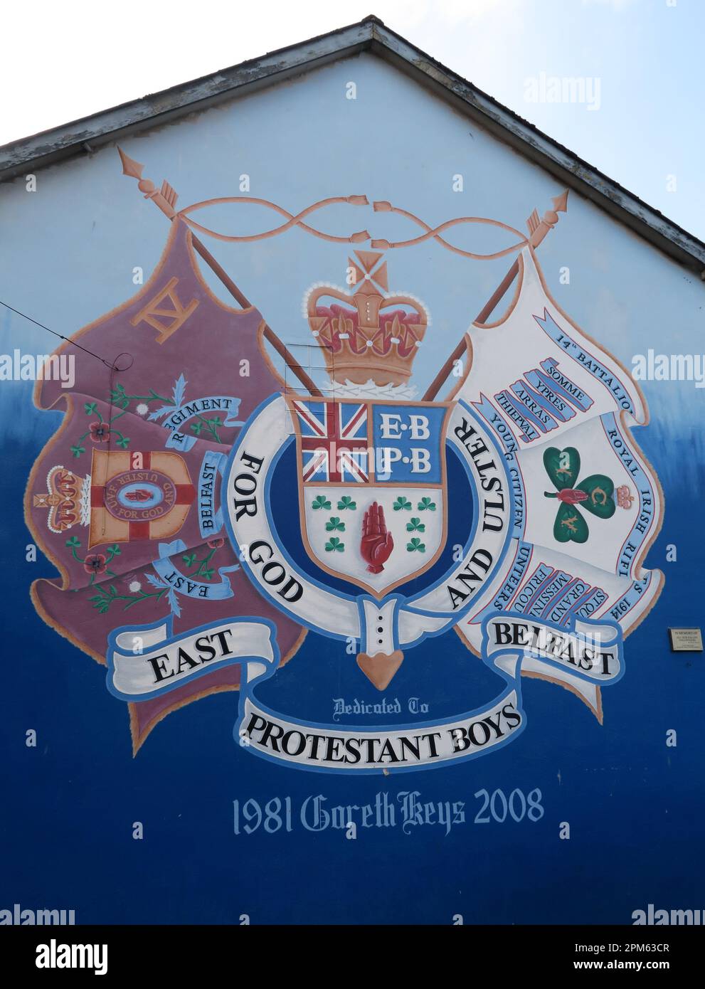 Wandbild für Gott und Ulster, East Belfast Protestant Boys - UDF Gareth Keys 1981-2008, Heilsarmee, 349-351 Newtownards Rd, Belfast BT4 1AJ Stockfoto