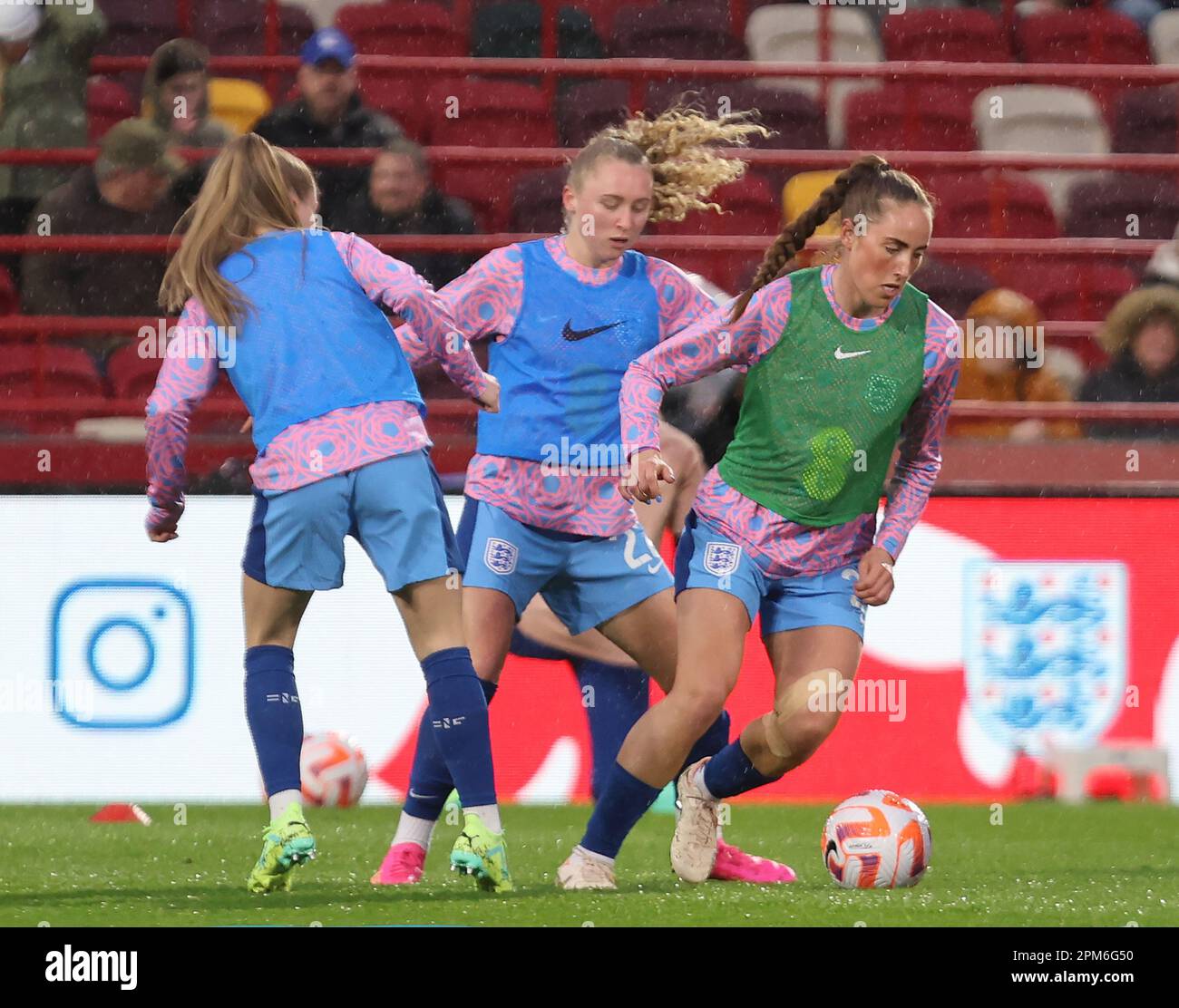 Lucy Parker (West Ham United) von England Women während des Warm-up vor dem Spiel während des Women's International Friendly-Fußballspiels zwischen England Wom Stockfoto