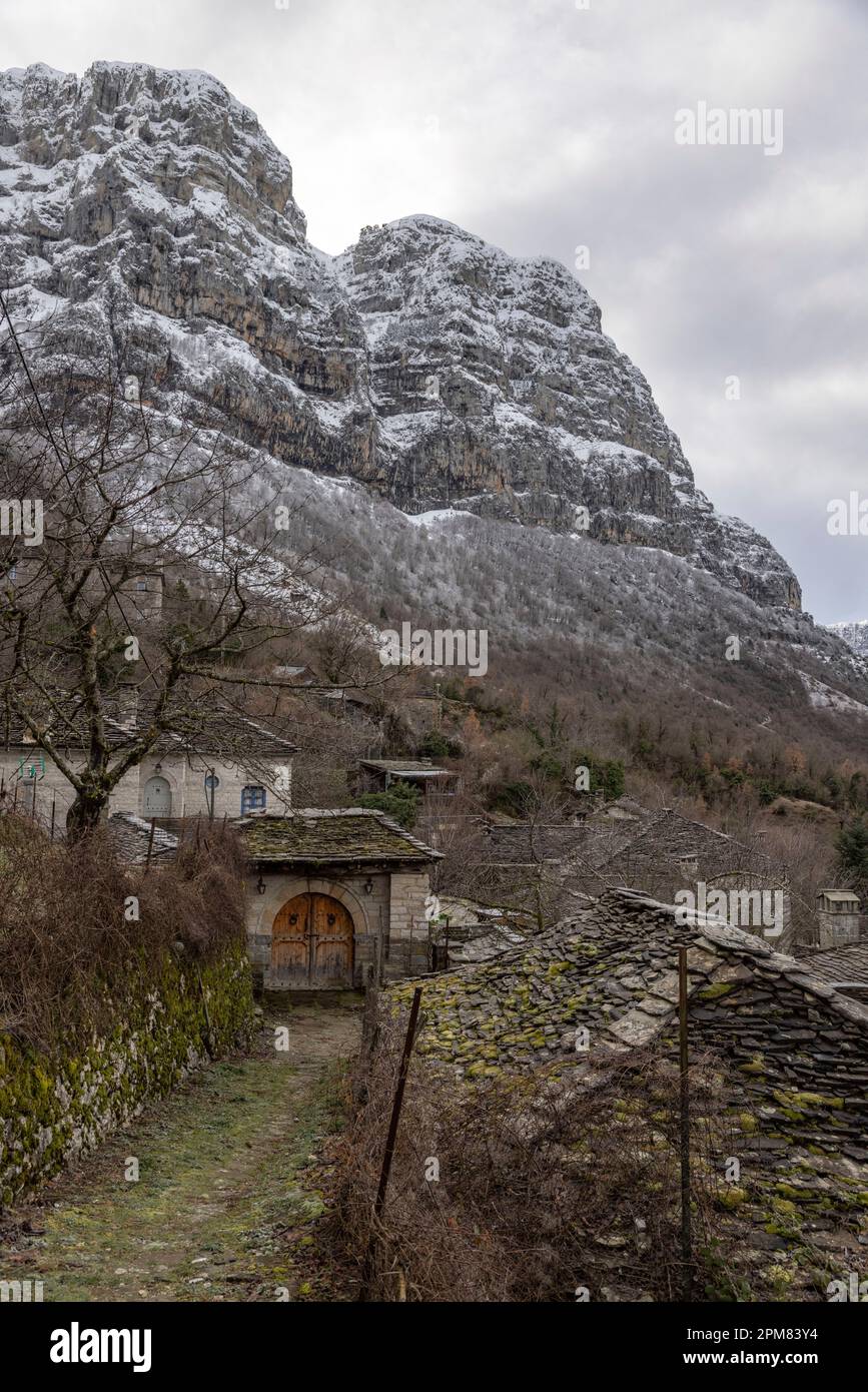 Griechenland, Region Epirus, Zagorohoria, Vikos-Aoos Gorge National Park (die tiefsten Schluchten der Welt), das Dorf Mikro Papingo Stockfoto