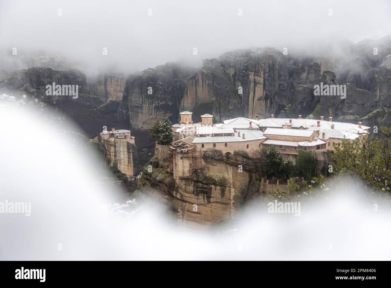 Griechenland, Thessalien, die Klöster von Meteora, die von der UNESCO zum Weltkulturerbe erklärt wurden, das Kloster Varlaam und das Kloster Rassanou Stockfoto