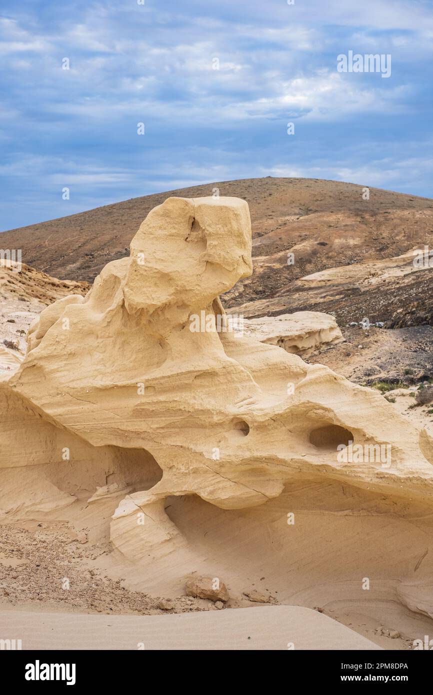 Spanien, Kanarische Inseln, Fuerteventura, La Oliva, Barranco Encantado oder Barranco de los Enamorados, Schlucht aus fossilen Dünen, die von Wasser und Wind geformt werden Stockfoto