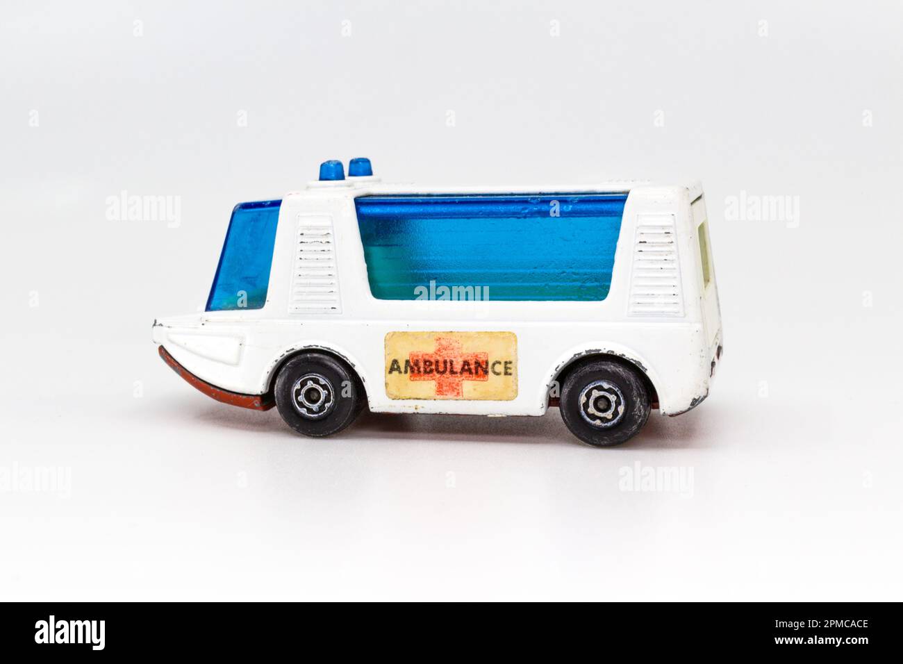 Lesney Products Matchbox Modell Spielzeugauto 1-75 Serie Nr. 46 Stretcha Fetcha Krankenwagen Stockfoto