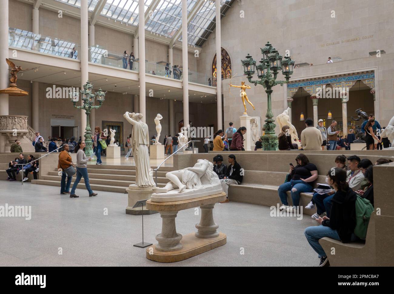 Charles Engelhard Court im American Art Wing, Metropolitan Museum of Art, NYC, USA 2023 Stockfoto