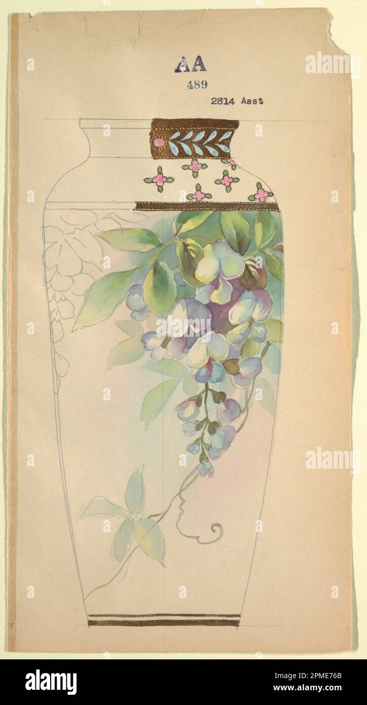 Zeichnen, Design für eine Vase; Made for Noritake; Japan; Pinsel und Aquarell, Gold, Weißer Rippenbart, Stift und schwarze Tinte, Graphit auf cremefarbenem Papier; 28,7 x 15,3 cm (11 5/16 x 6 Zoll) Matte: 35,7 x 45,8 cm (14 1/16 x 18 1/16 Zoll); 1985-14-44 Stockfoto