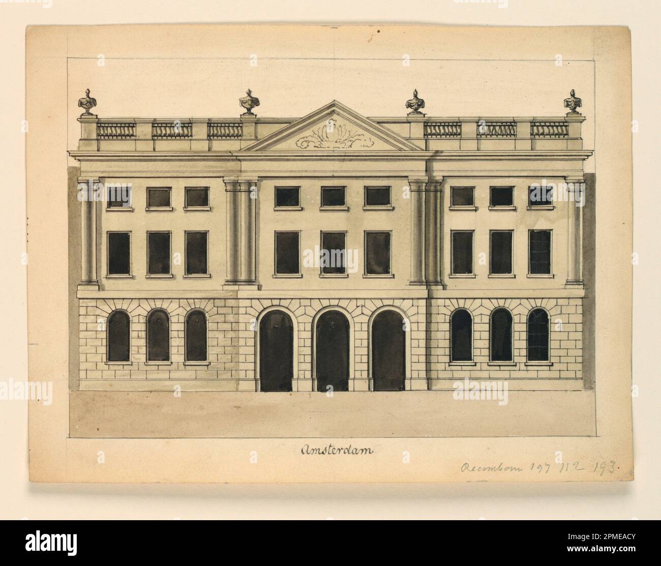 Zeichnung, Erhöhung der Fassade eines Theaters, Amsterdam; entworfen von Cesare Recanatini (Italienisch, 1823–1893); Italien; Stift und graue Wäsche auf cremefarbenem Papier Stockfoto