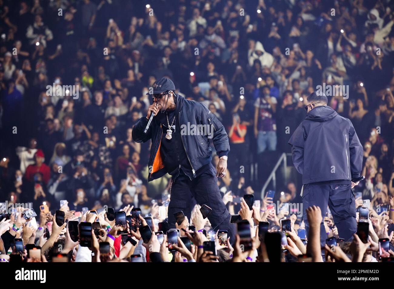 Travis Scott tritt Rapper NAV auf der Bühne der Never Sleep Tour in Toronto, KANADA, bei Stockfoto