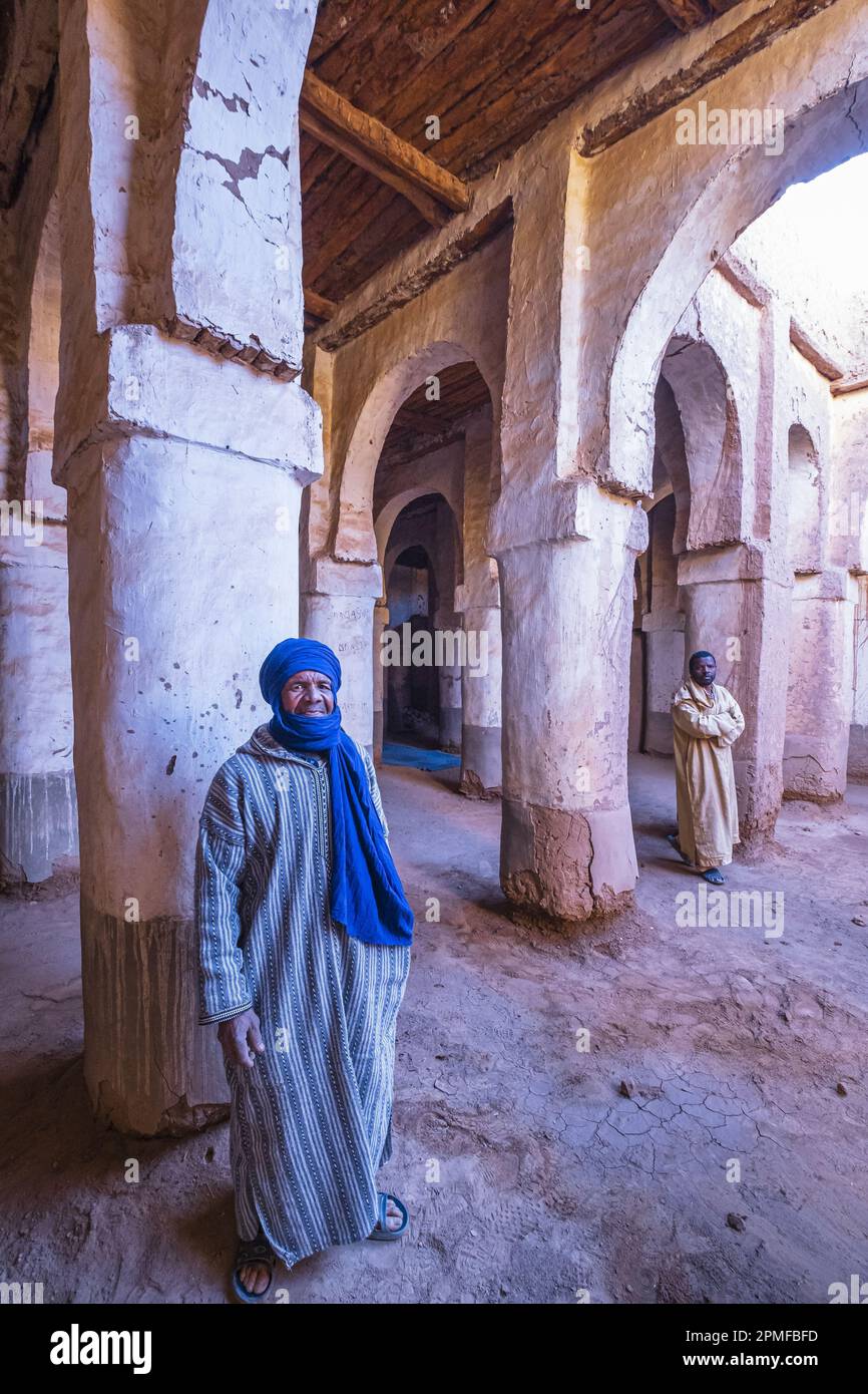 Marokko, Provinz Zagora, M'Hamid El Ghizlane, das alte Dorf vor den Toren der Wüste, ehemalige Moschee in der befestigten Kasbah Stockfoto