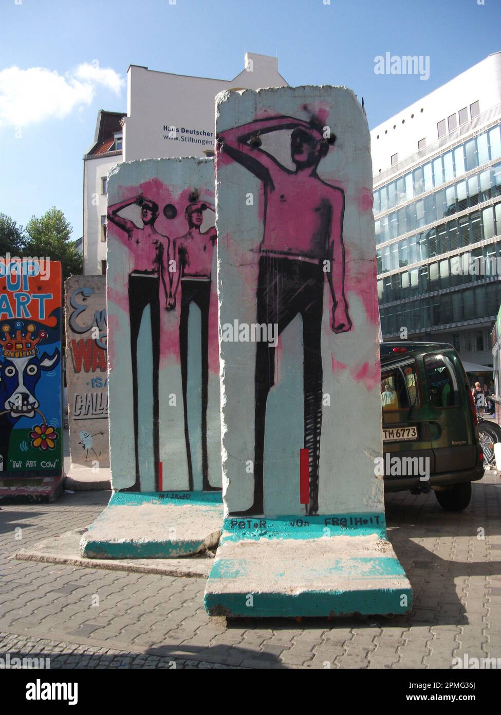 Berliner Wall Street Art Segment In Der Kopenicker Straße Deutschland Stockfoto