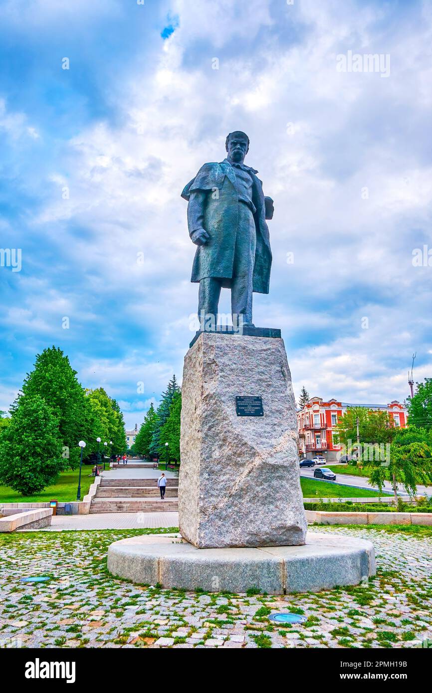 Das Denkmal des berühmten ukrainischen Schriftstellers Taras Shevchenko befindet sich im gleichnamigen Park in Uman Stockfoto