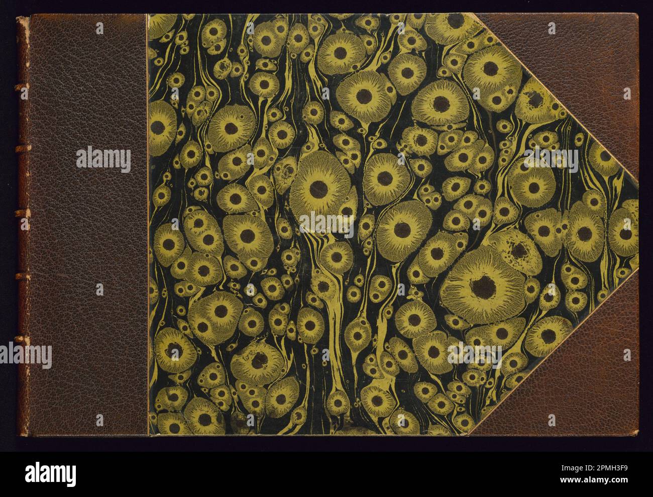 Printwerbung, NOUVEAU LIVRE DE SINGES; entworfen von Christophe Huet (Französisch, 1700–1759); Printwerber: Pierre Filloeul (Französisch, B. 1696–nach 1754), Pierre-Alexandre Aveline (Französisch, 1702–1760), Louis-Philippe Boitard (Französisch, Active United Kingdom, 1734–1763); Veröffentlicht von Vanheck, Pierre Roguié (Französisch, 1713 - 17??); Frankreich; 17 x 25 x 1 cm (6 11/16 x 9 13/16 x 3/8 Zoll) Offen: 17 x 49,2 cm (6 11/16 x 19 3/8 Zoll) Stockfoto