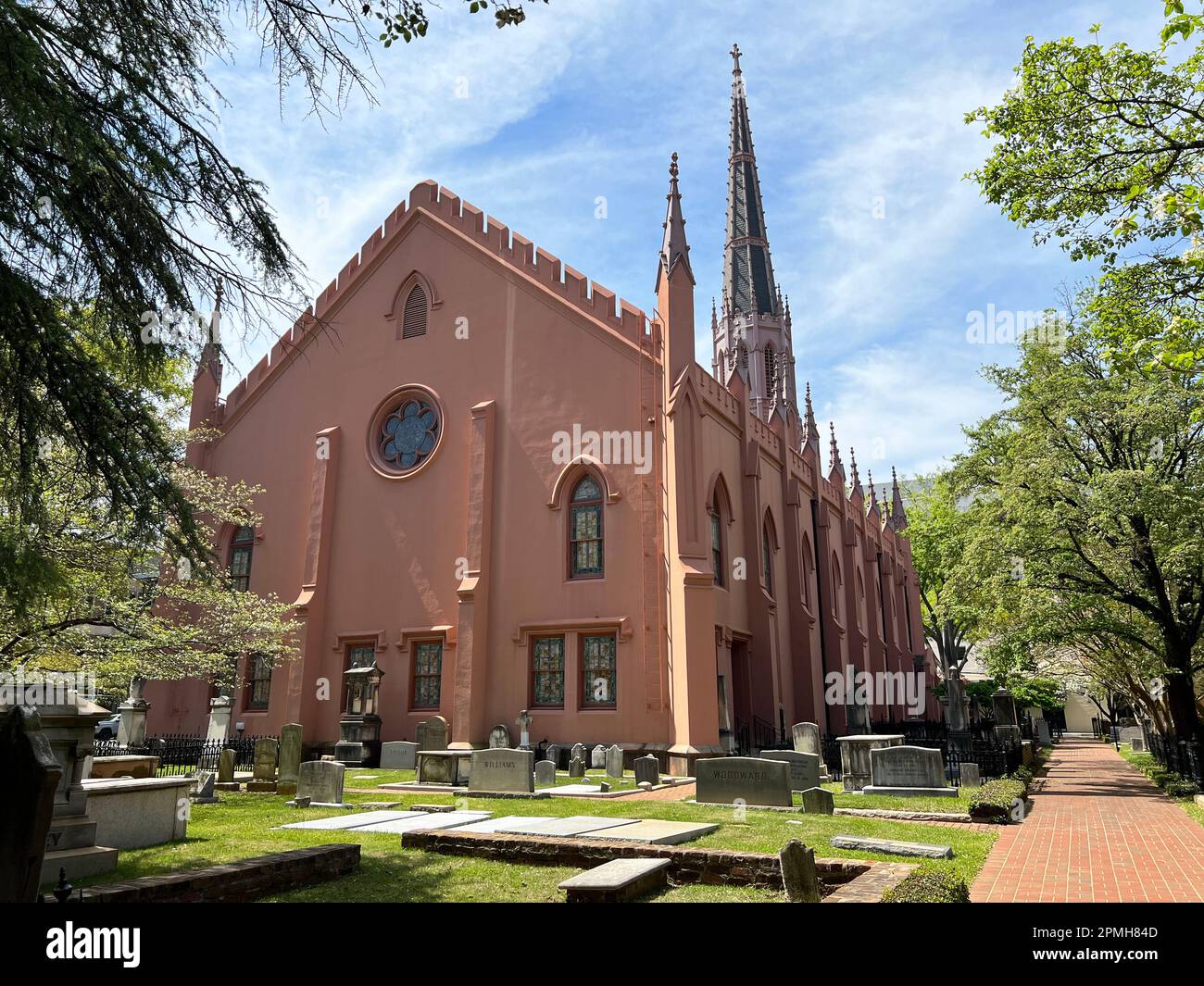 29. März 2023 - Columbia, South Carolina, USA: Die historische First Presbyterian Church im Frühling. Stockfoto