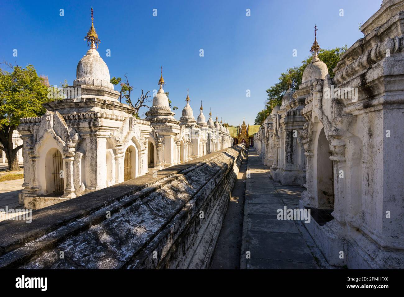 Kuthodaw-Pagode, Mandalay, Myanmar (Birma), Asien Stockfoto