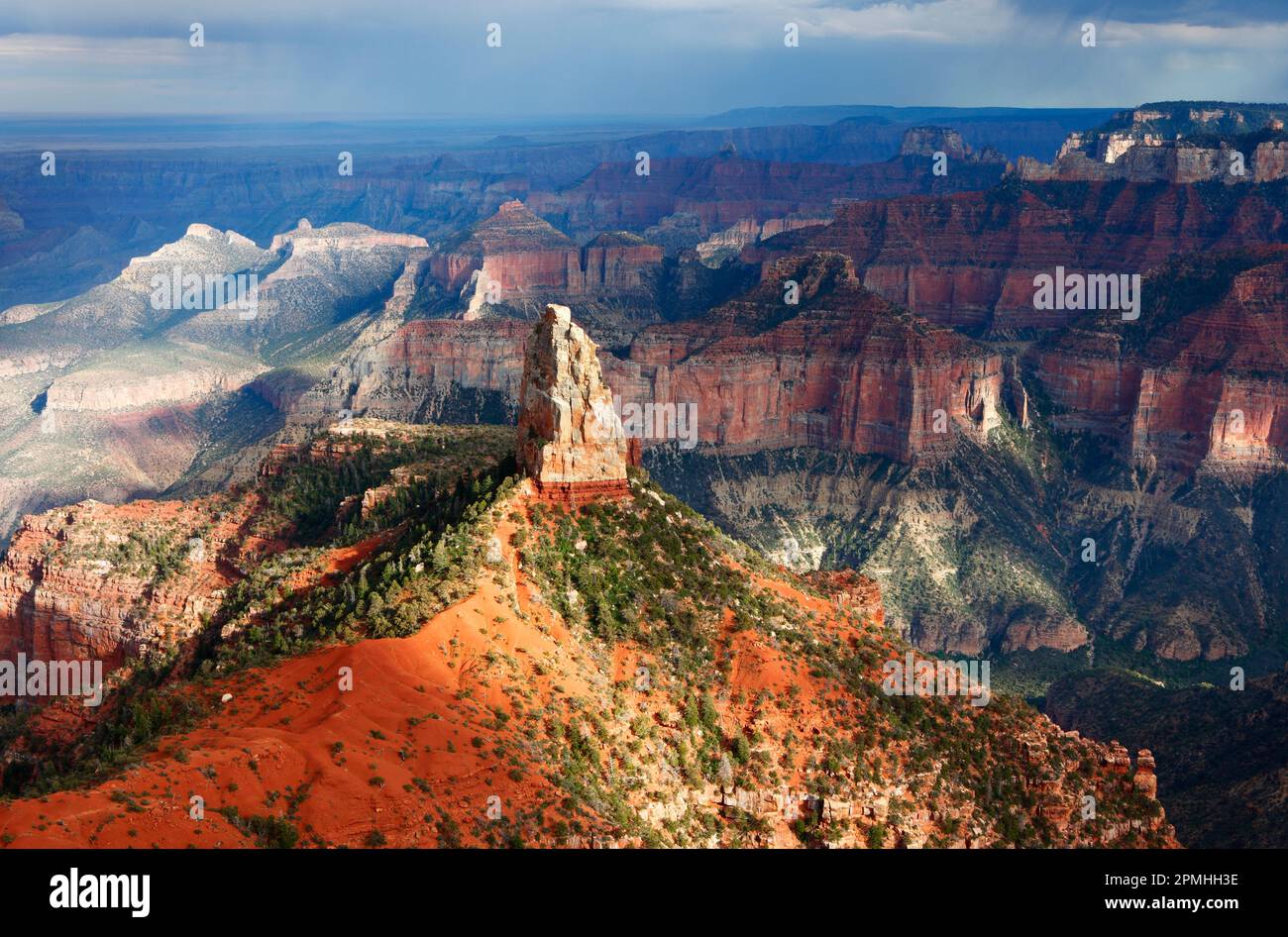 Mount Hayden von Point Imperial, Nordrand, Grand Canyon, Arizona, Vereinigte Staaten von Amerika, Nordamerika Stockfoto