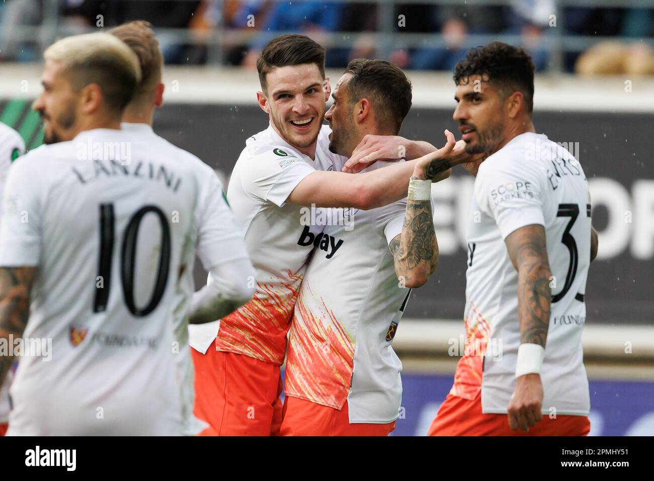 Gent, Belgien. 13. April 2023. West Ham's Danny ings feiert nach einem Tor während eines Fußballspiels zwischen dem belgischen KAA Gent und dem englischen West Ham United FC, einem ersten Spiel der Viertelfinale der UEFA Europa Conference League am Donnerstag, den 13. April 2023 in Gent. BELGA FOTO KURT DESPLENTER Kredit: Belga News Agency/Alamy Live News Stockfoto