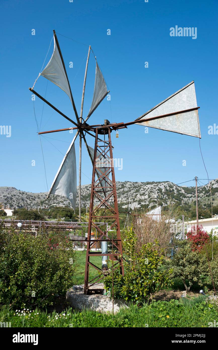 Windmühle, Windrad, Tzermiado, Lassithi-Plateau, Kreta, Griechenland, Lassithi-Plateau Stockfoto