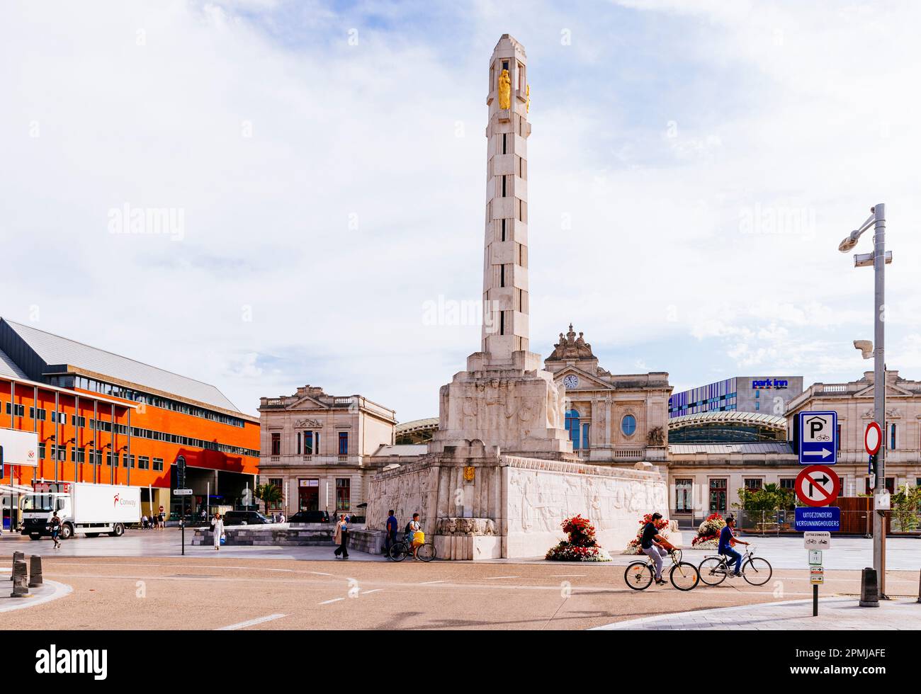 Vredesmonument. Obelisk zum Gedenken an die Kriegsopfer des Ersten Weltkriegs. Leuven, Flämische Gemeinschaft, Flämische Region, Belgien, Europa Stockfoto