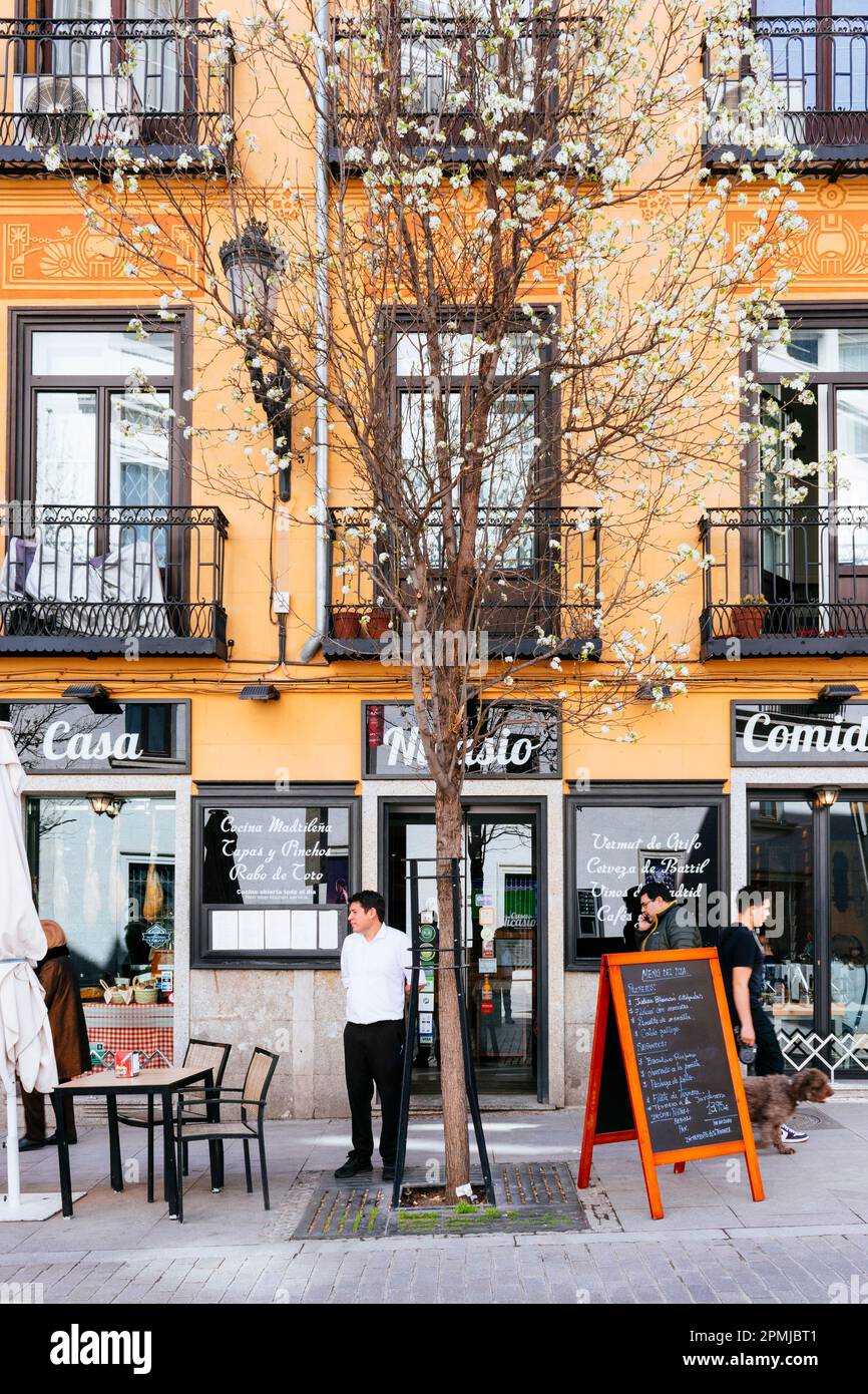 Traditionelle Taverne. Casa Nicasio, Calle de la Unión. Madrid hat eine ...