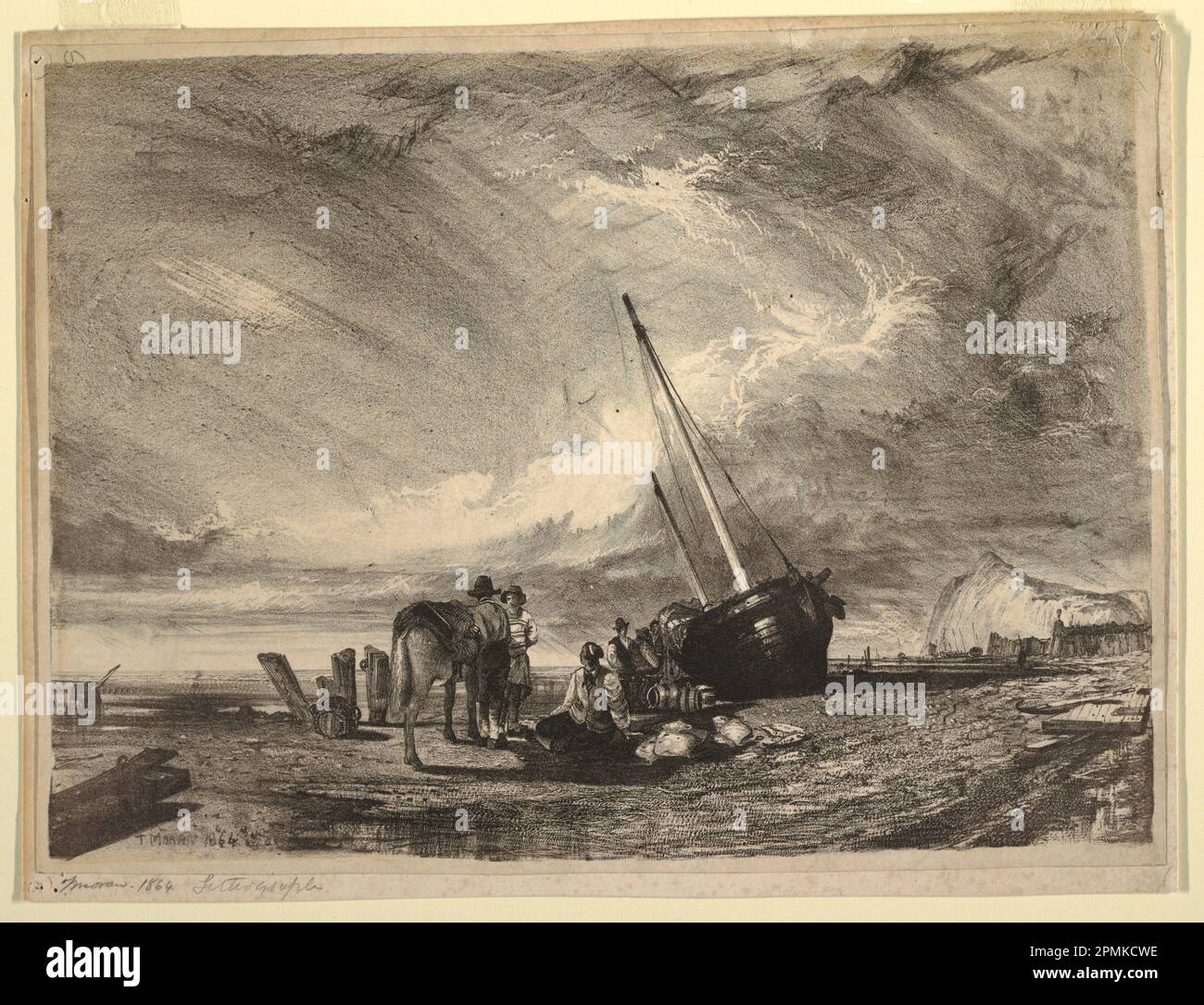 Print, Beached Fishing Boat; Thomas Moran (amerikanisch, B. Großbritannien, 1837–1926); USA; Lithograf auf Papierträger: Weißes gewebtes Papier auf dickem gewebtem Papier; 25,5 x 34 cm (10 1/16 x 13 3/8 Zoll) Halterung: 26,5 x 34,8 Matte: 35,6 x 45,7 cm (14 x 18 Zoll) Stockfoto