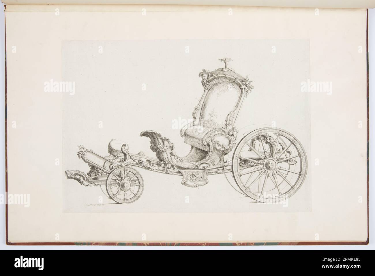 Bound Print, Design for a Cabriolet; entworfen von Johann Michael Hoppenhaupt II (Deutsch, 1709–ca. 1778); Frankreich; Ätzen auf cremefarbenem Papier; 44 x 30,6 cm (17 5/16 x 12 1/16 Zoll) Insgesamt: 1,5 x 44 x 65,4 cm (9/16 x 17 5/16 x 25 3/4 Zoll) Offen: 17,7 x 65,2 x 82 cm (6 15/16 x 25 11/16 x 32 5/16 Zoll) Stockfoto