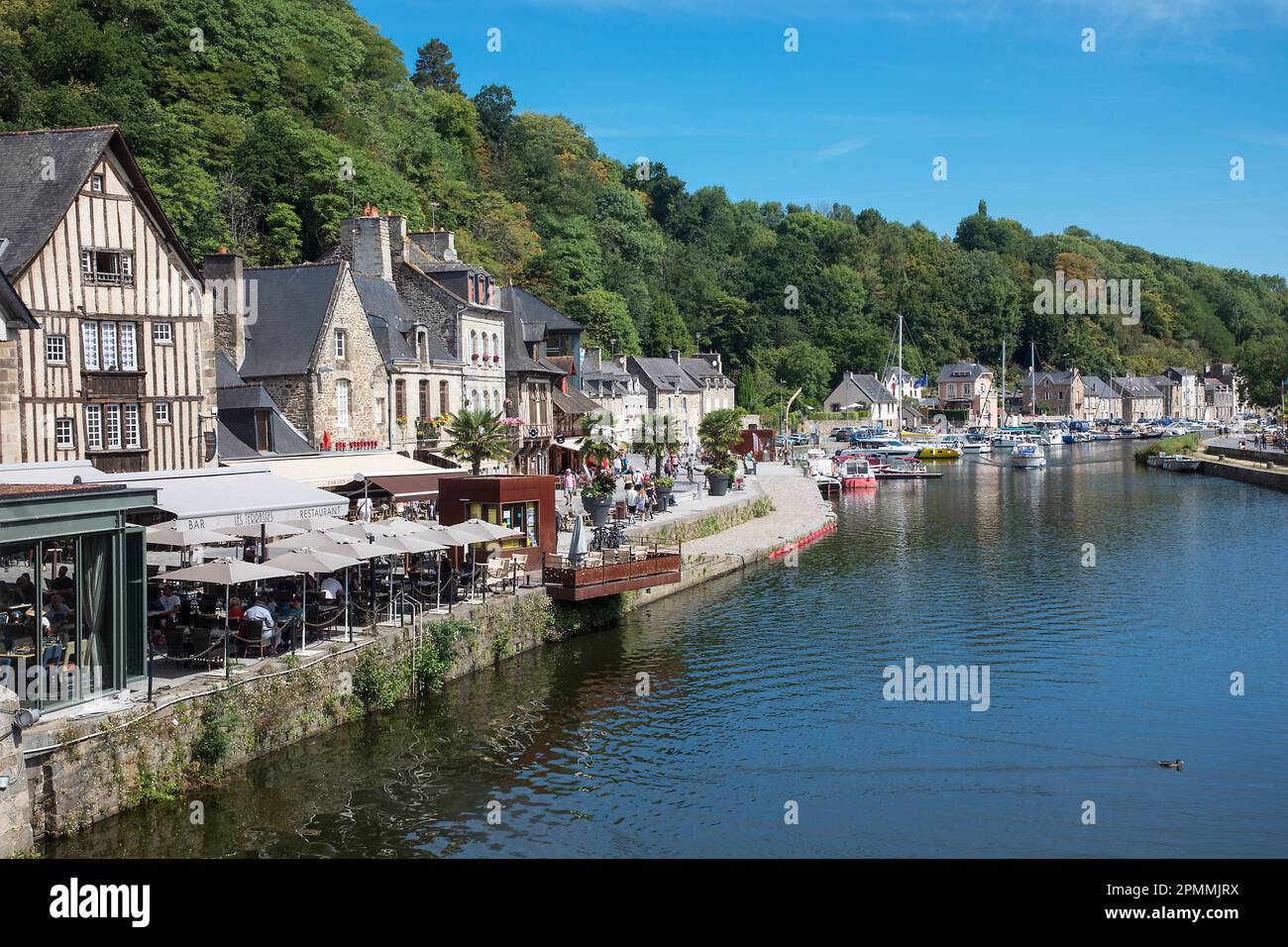 Dinan, eine französische Stadt in der Bretagne, zwischen Land und Meer. Stockfoto