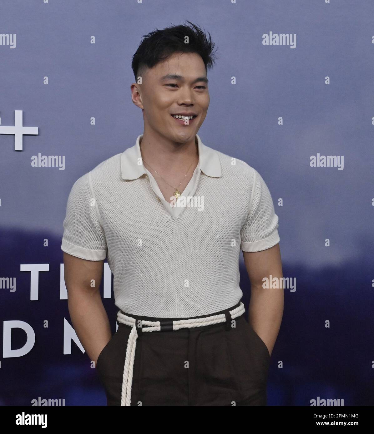 LA, USA. 13. April 2023. Das Casting-Mitglied John Harlan Kim nimmt am Donnerstag, den 13. April 2023, am Bruin Regency Theatre in der Westwood-Abteilung von Los Angeles an der Premiere des Filmthrillers „The Last Thriller He That Me“ Teil. Storyline: Eine Frau bildet eine unerwartete Beziehung zu ihrer 16-jährigen Stieftochter, während sie nach der Wahrheit über das mysteriöse Verschwinden ihres Mannes sucht. Foto: Jim Ruymen/UPI. Kredit: UPI/Alamy Live News Stockfoto