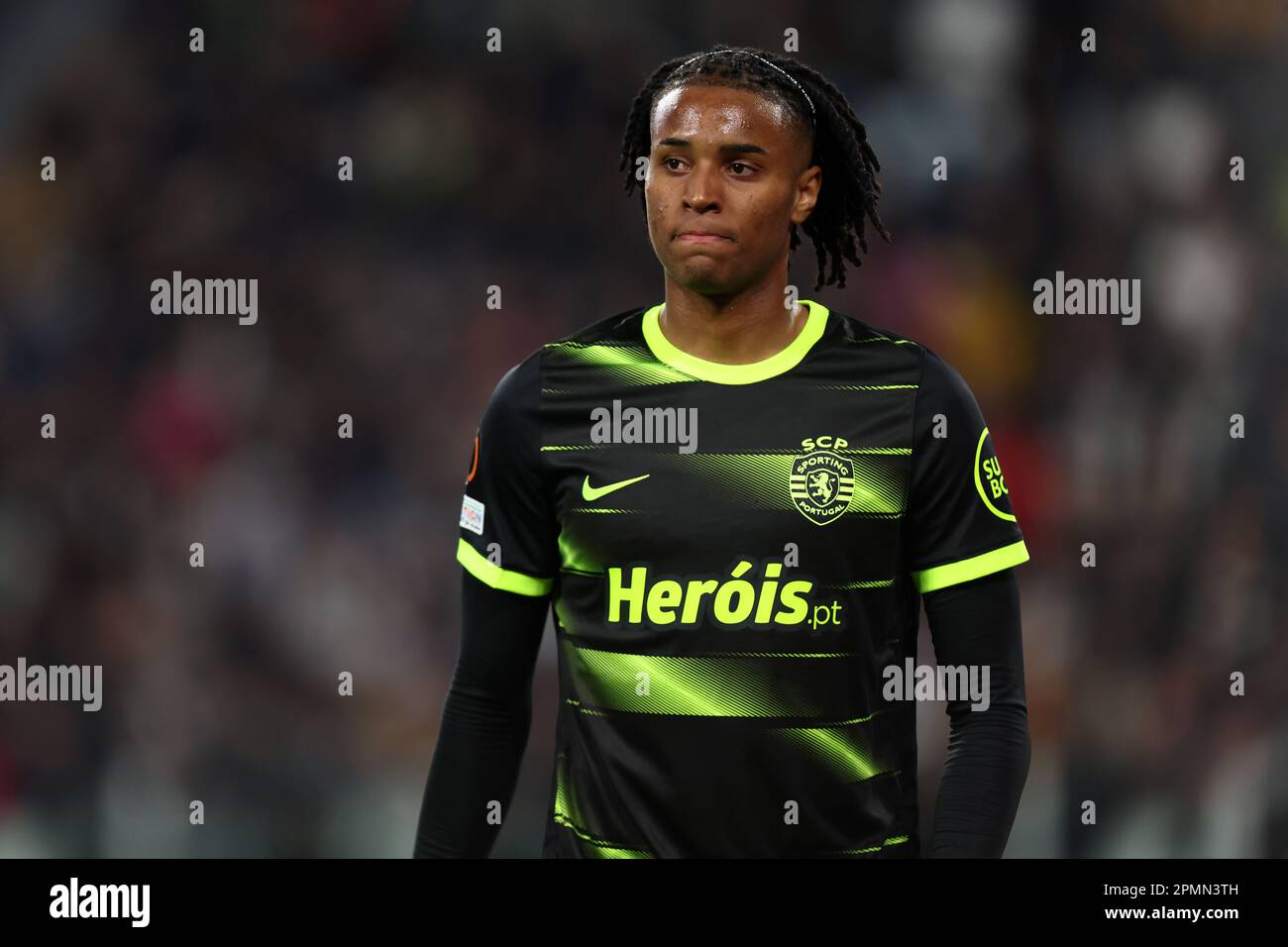 Turin, Italien. 13. April 2023. Youssef Chermiti vom Sporting Clube de Portugal schaut beim Viertelfinale der UEFA Europa League im ersten Spiel zwischen dem FC Juventus und dem Sporting Clube de Portugal am 13 2023. April im Allianz-Stadion in Turin zu . Kredit: Marco Canoniero/Alamy Live News Stockfoto