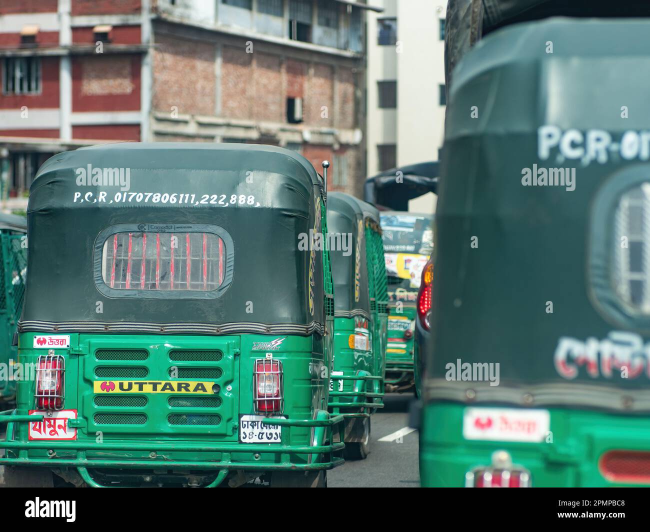 Khan Auto Raksha Tuk tuk dhaka bangladesh -Fotos und -Bildmaterial in hoher Auflösung ...