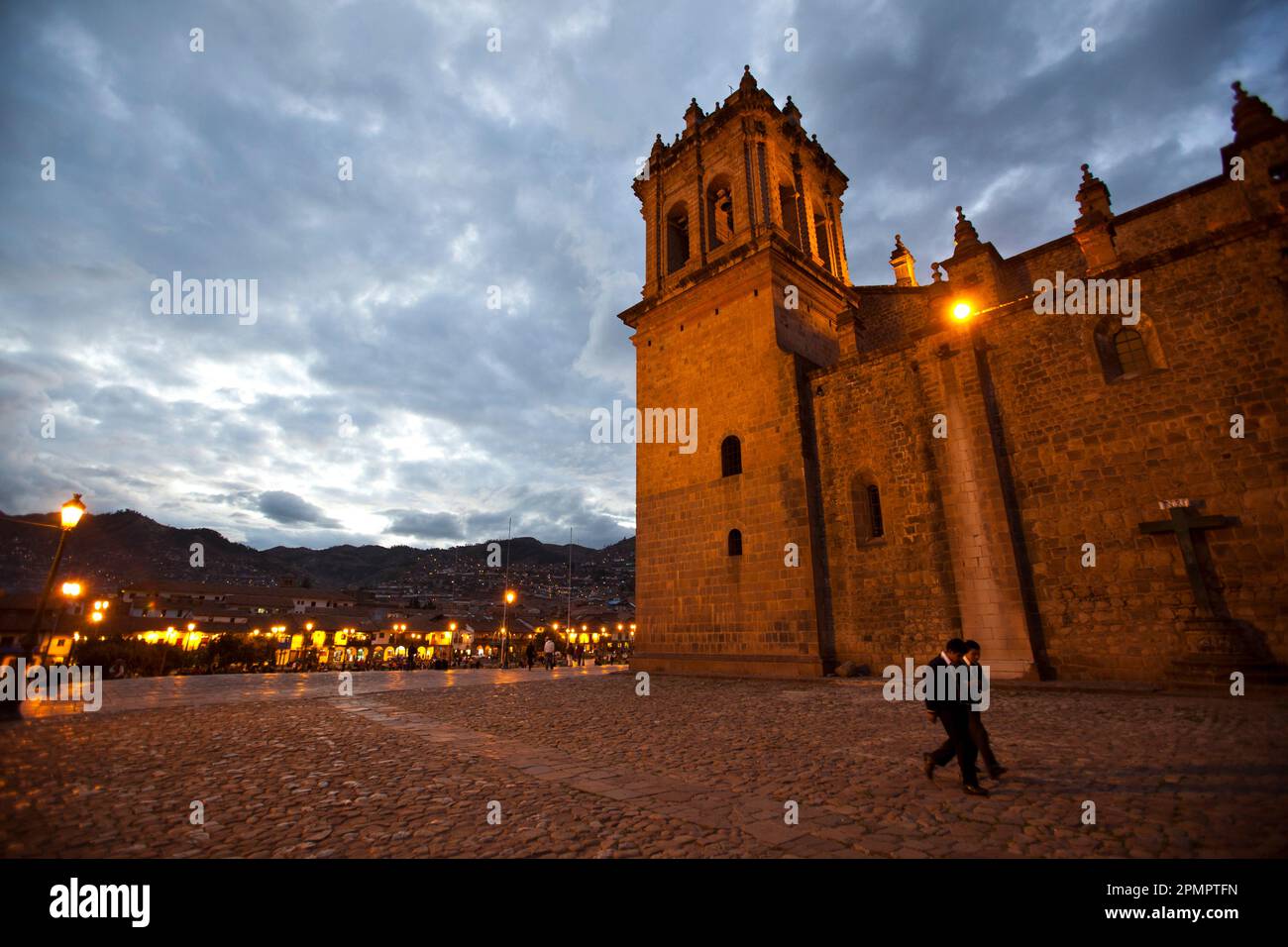 Plaza de Armas und die Kathedrale in Cuzco; Cuzco, Peru Stockfoto