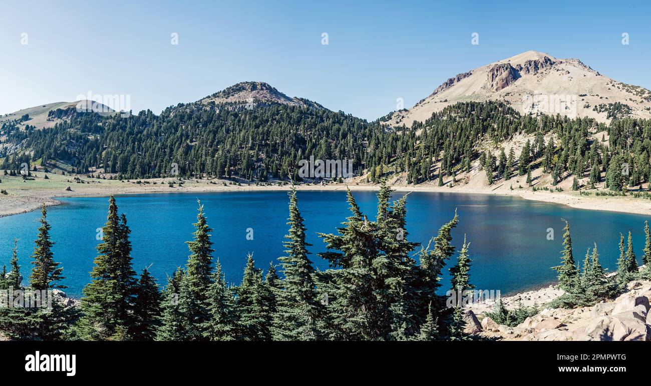 Kleiner Seeblick im Lassen Volcanic National Park, Kalifornien Stockfoto