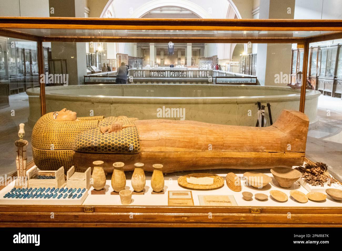 Eine Sargsarkophage-Ausstellung im Museum für ägyptische Antiken in Kairo, Ägypten Stockfoto