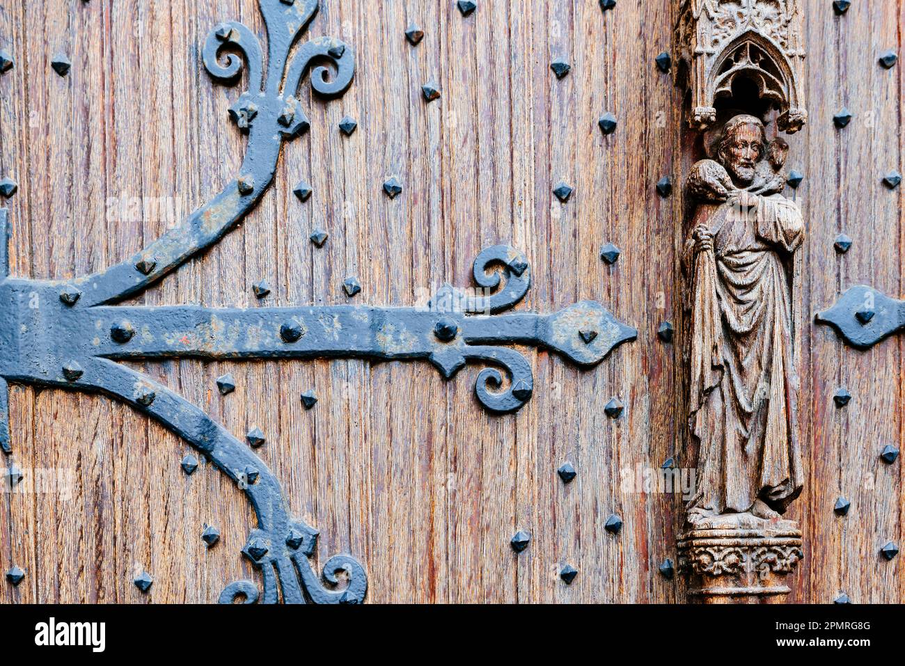 Tür mit Saint-Bavo-Kathedrale. Gent, Ostflandern, Flämische Region, Belgien, Europa Stockfoto