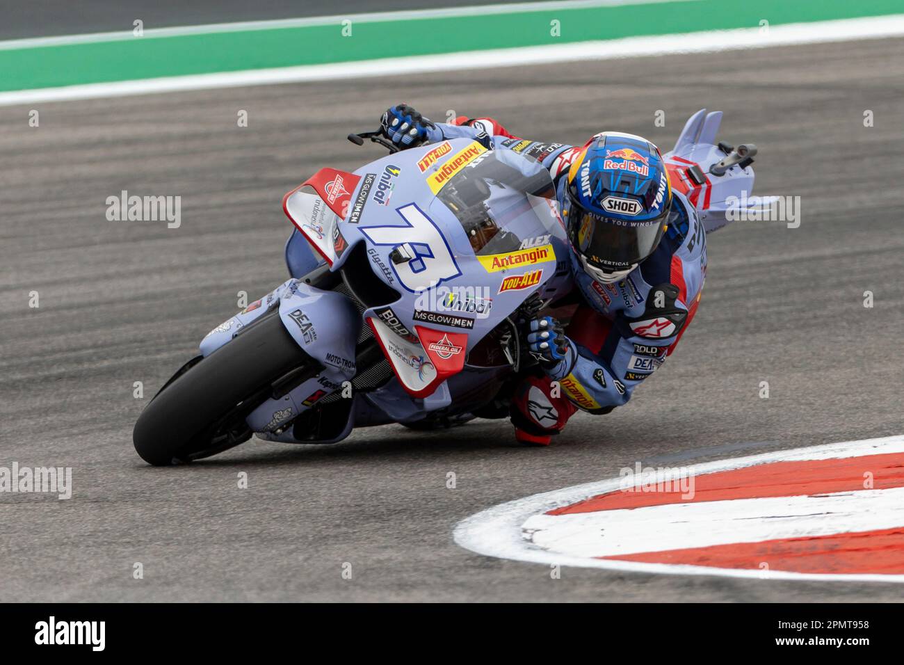 AUSTIN, TX - APRIL 14: Alex Marquez (73) of Gresini Racing MotoGP rides through turn 15 during Free Practice 1 of the MotoGP Red Bull Grand Prix of the Americas on April 14, 2023, at Circuit of The Americas in Austin, Texas. (Photo by David Buono/Icon Sportswire) (Icon Sportswire via AP Images) Stockfoto