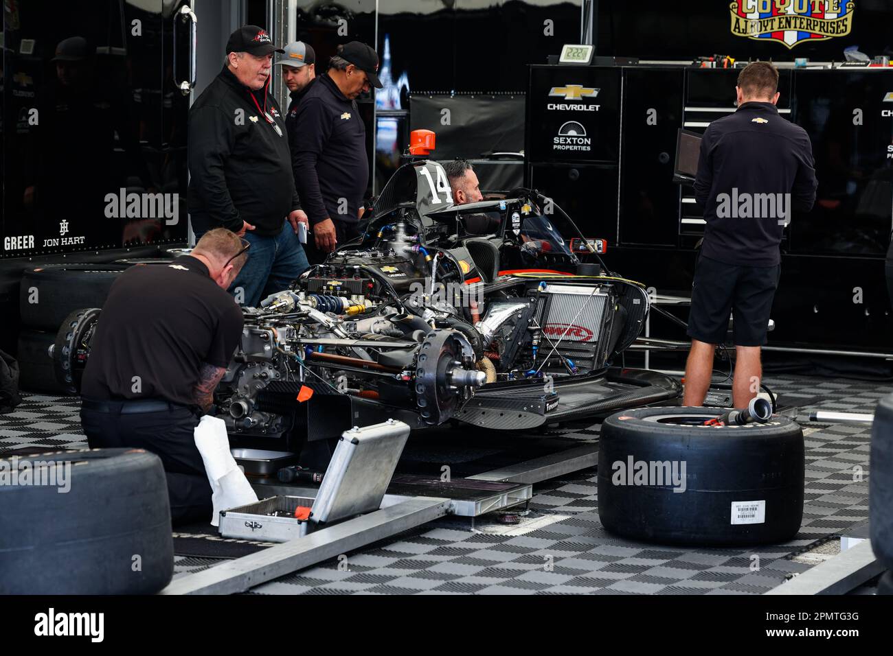 Long Beach, USA. 13. April 2023. Motor der A.J Foyt Enterprises, Dallara IR18 Chevrolet, während des Acura Grand Prix von Long Beach 2023, 3. Runde 2023 NTT IndyCar Series, vom 14. Bis 16. April 2023 auf den Straßen von Long Beach, in Long Beach, Kalifornien, Vereinigte Staaten von Amerika - Foto Florent Gooden/DPPI Gutschrift: DPPI Media/Alamy Live News Stockfoto