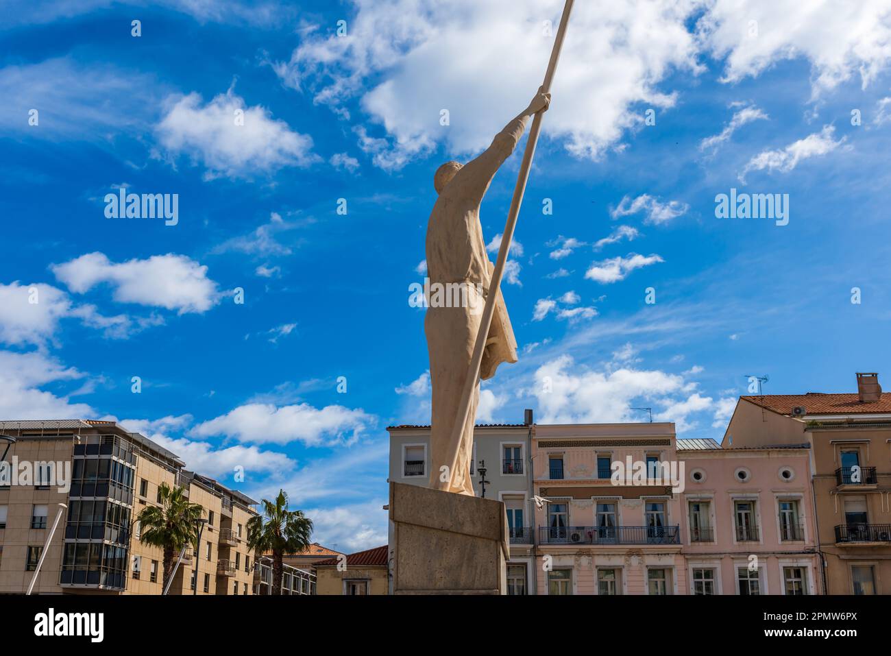 Statue eines Jousters auf dem königlichen Kanal in Sète, Occitanie, Frankreich Stockfoto