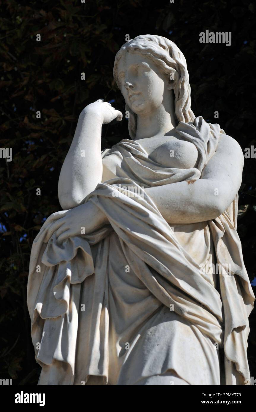 Detail der Skulptur Véturie von Pierre Legros dem Jüngeren im Jardin des Tuileries in Paris. Stockfoto