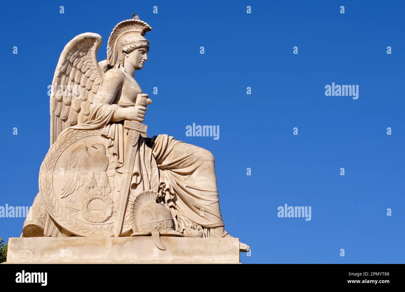 Die Skulptur La France Victorieuse von Antoine-Francois Gérard befindet sich am Place du Carrousel neben dem Louvre. Stockfoto
