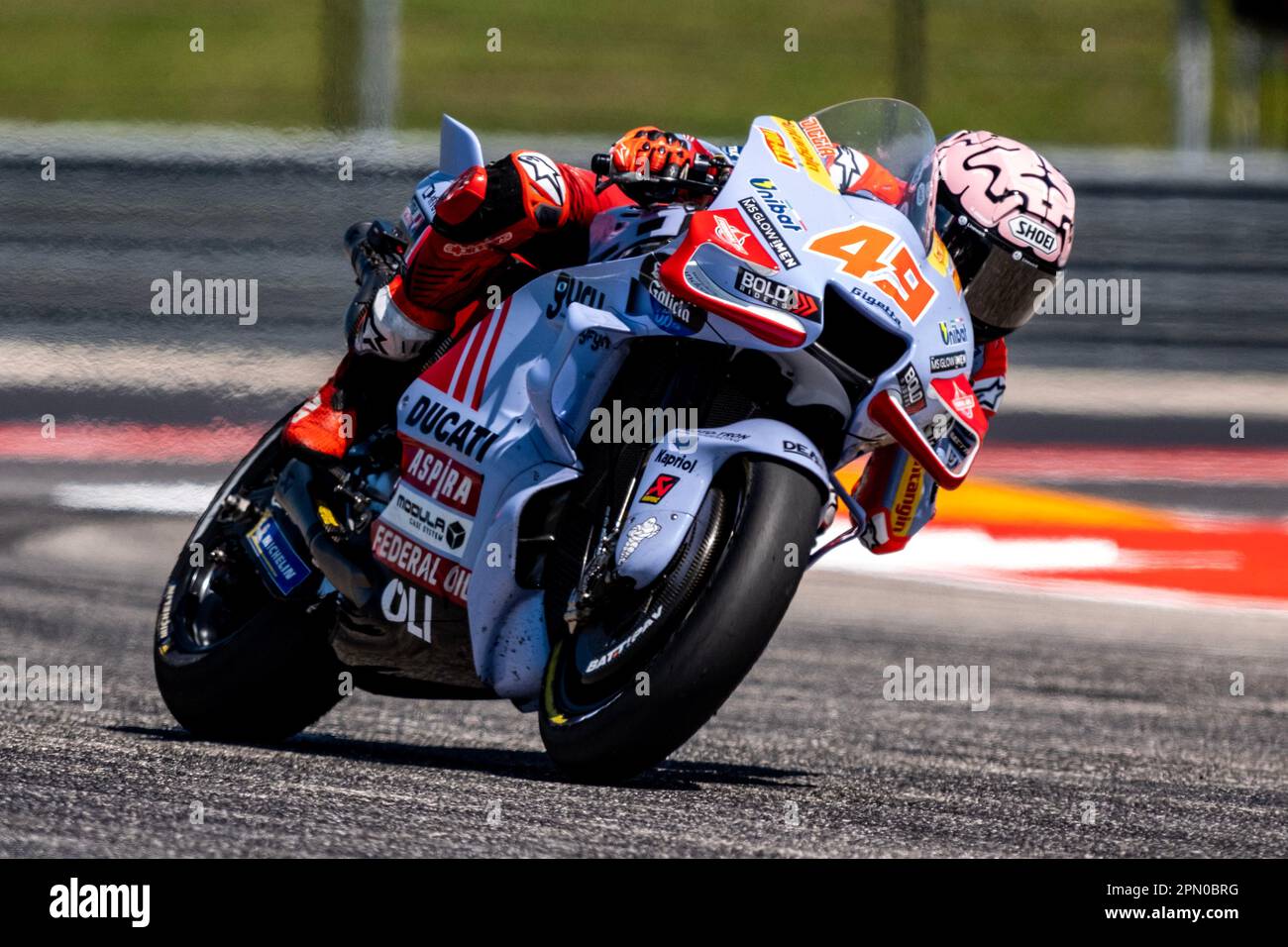 Texas, USA. 15. April 2023. Fabio Di Giannantonio #49 mit Gresini Racing MotoGP in Aktion auf der MotoGP während des Tissot Sprint Rennens beim Red Bull Grand Prix auf dem Circuit of the Americas in Austin Texas. Robert Backman/CSM/Alamy Live News Stockfoto