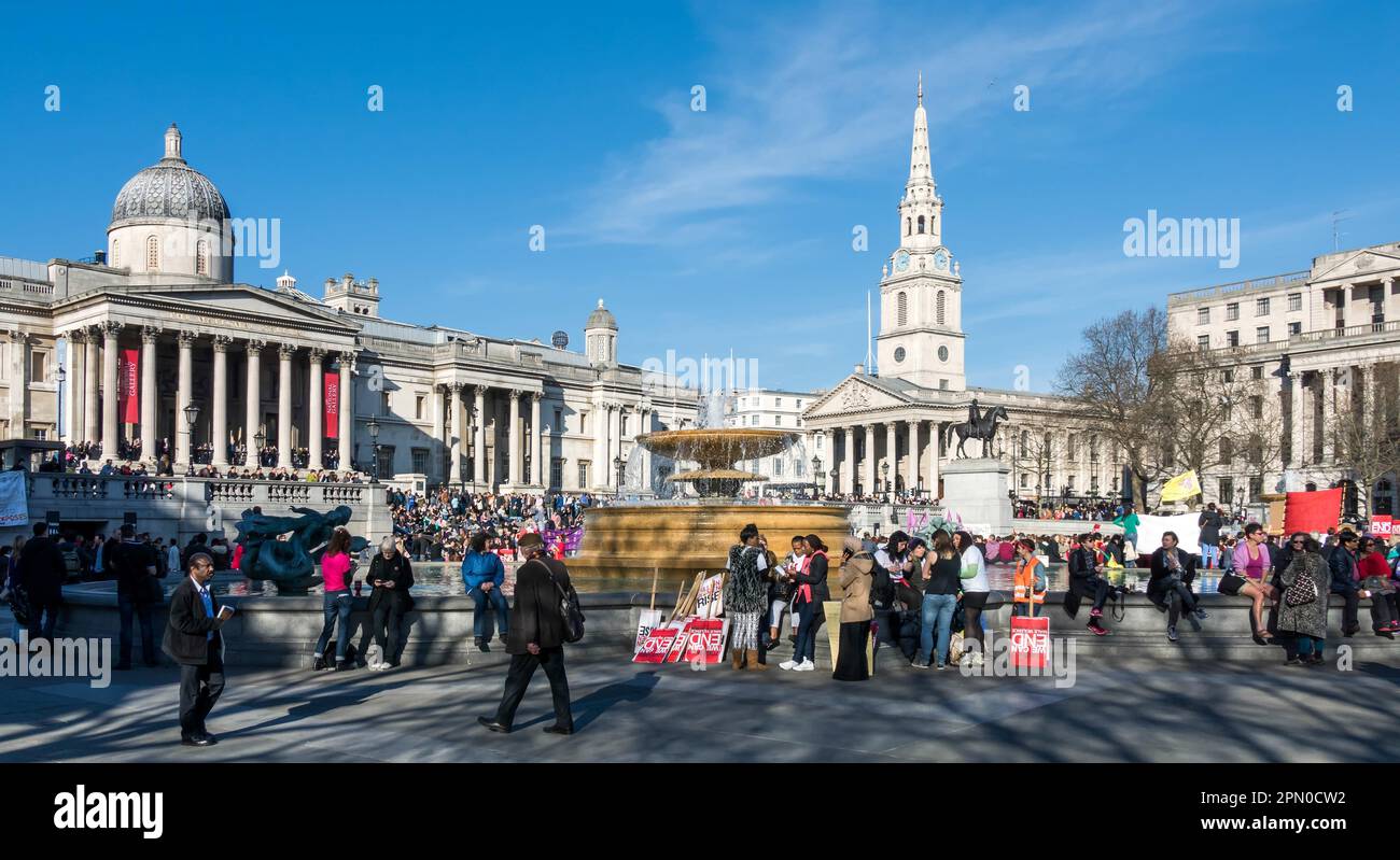 Kundgebung zur Beendigung der männlichen Gewalt gegen Frauen auf dem Trafalgar Square Stockfoto