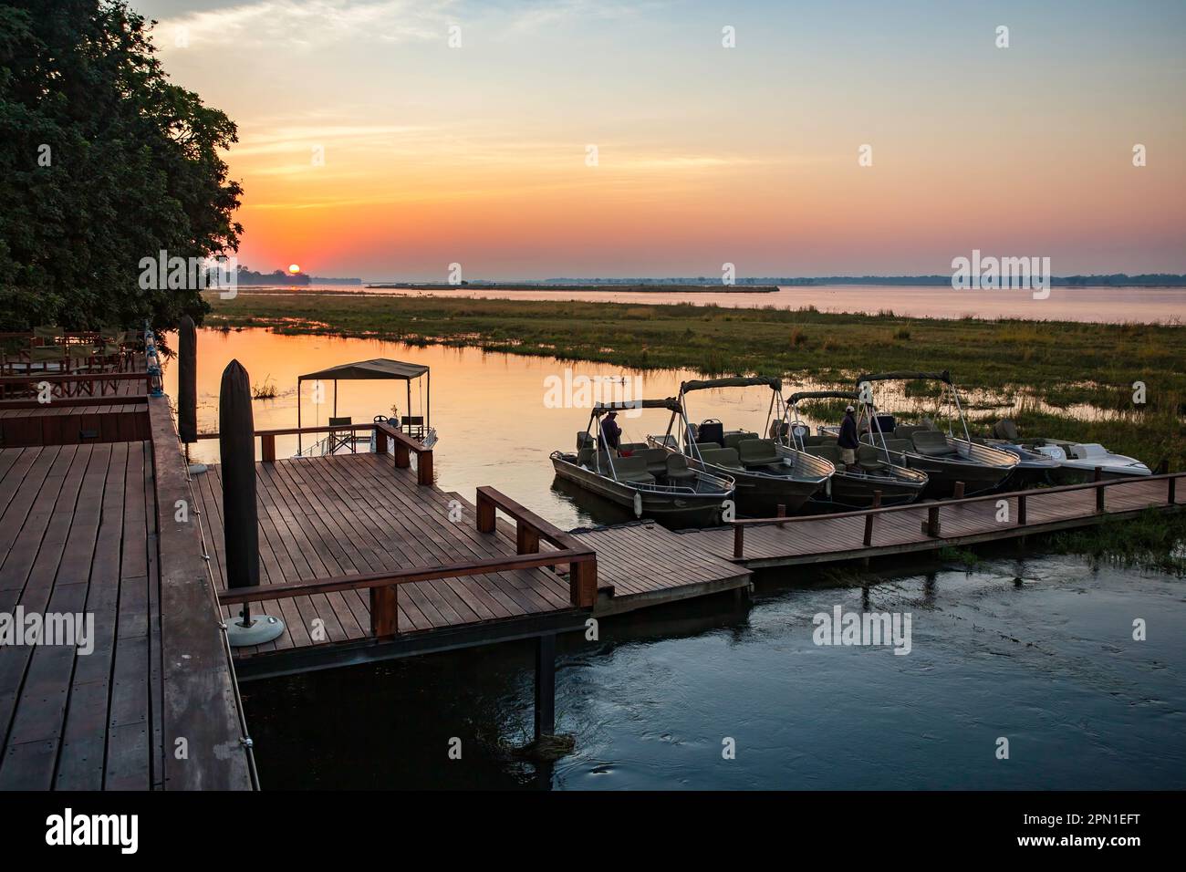 Blick auf den Sambesi Fluss, Royal Zambezi Lodge, Sambia, Afrika Stockfoto