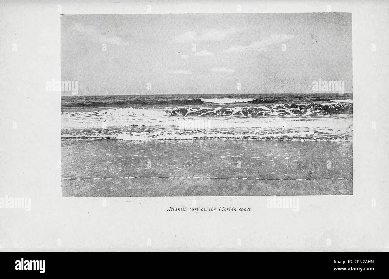 Atlantic Surf on the Florida Coast aus dem Buch ' Highways and Byways of Florida; Human Interest information for Travellers in Florida ' von Clifton Johnson, 1865-1940 Publisher 1918 New York, The Macmillan Company; Stockfoto