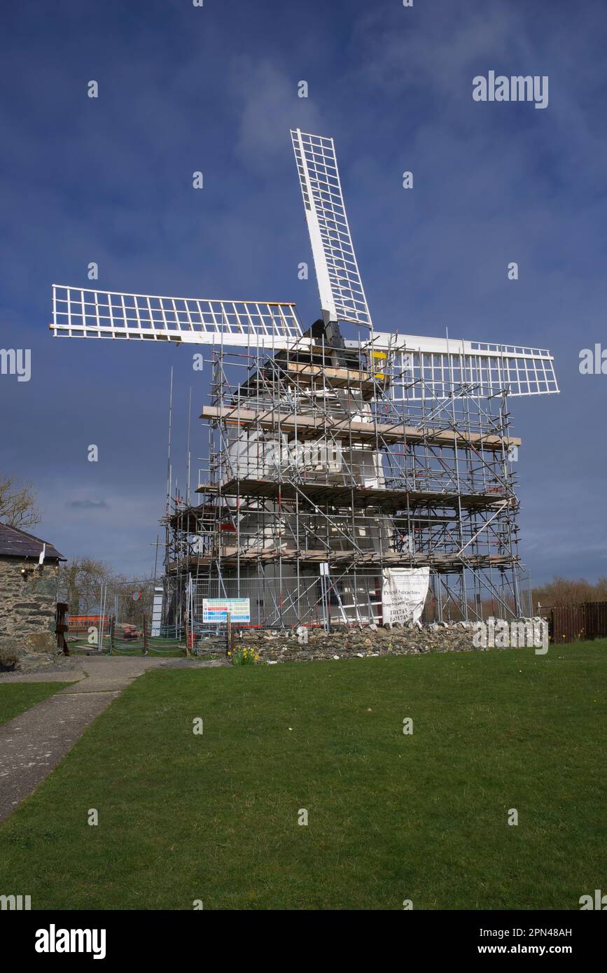 Llynnon Windmill in Wartung, Llanddeusant, Anglesy, Nordwales, Vereinigtes Königreich. Stockfoto