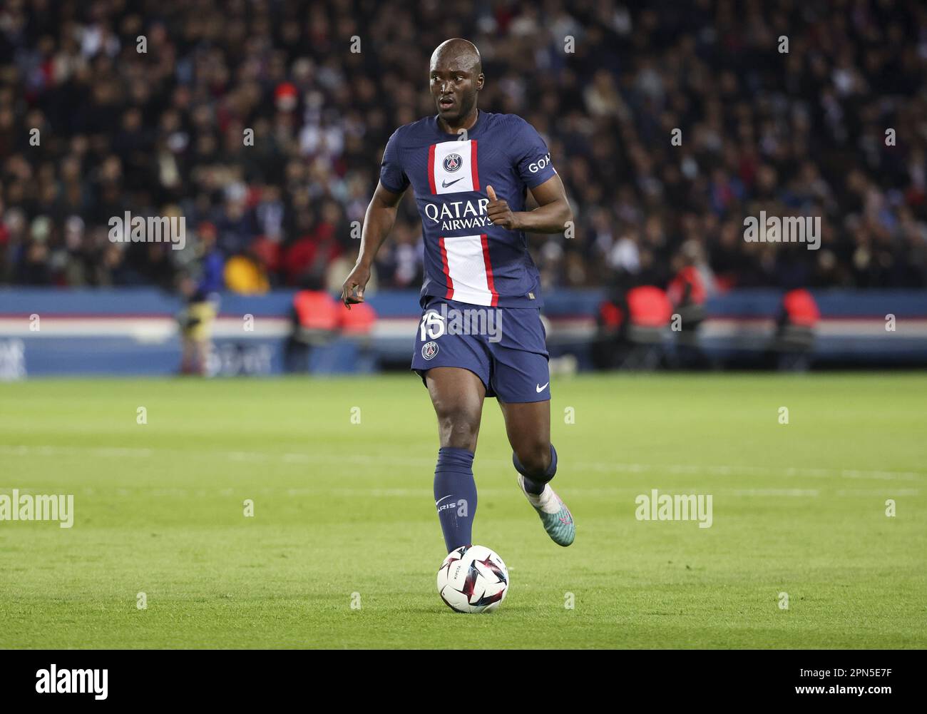 Danilo Pereira von PSG während des Fußballspiels der französischen Meisterschaft Ligue 1 zwischen Paris Saint-Germain (PSG) und RC Lens am 15. April 2023 im Parc des Princes Stadion in Paris, Frankreich - Foto: Jean Catuffe/DPPI/LiveMedia Stockfoto