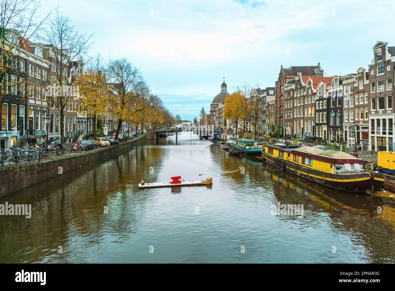 Kanal am Rotlichtviertel, Amsterdam, Niederlande Stockfoto