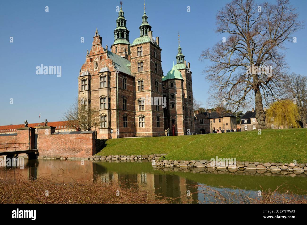 Kopenhagen /Dänemark/17 April 2023/Schloss Rosenborg in kongens haben in der dänischen Hauptstadt Kopenhagen Dänemark. (Foto: Francis Joseph Dean/Dean Pictures) Stockfoto