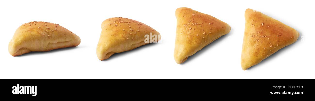 Currybrötchen, eine Art herzhaftes Brot, das mit einer Mischung aus Currysauce und Gemüse gefüllt ist, Sesamsamen verteilen sich goldbraun und knusprig Stockfoto