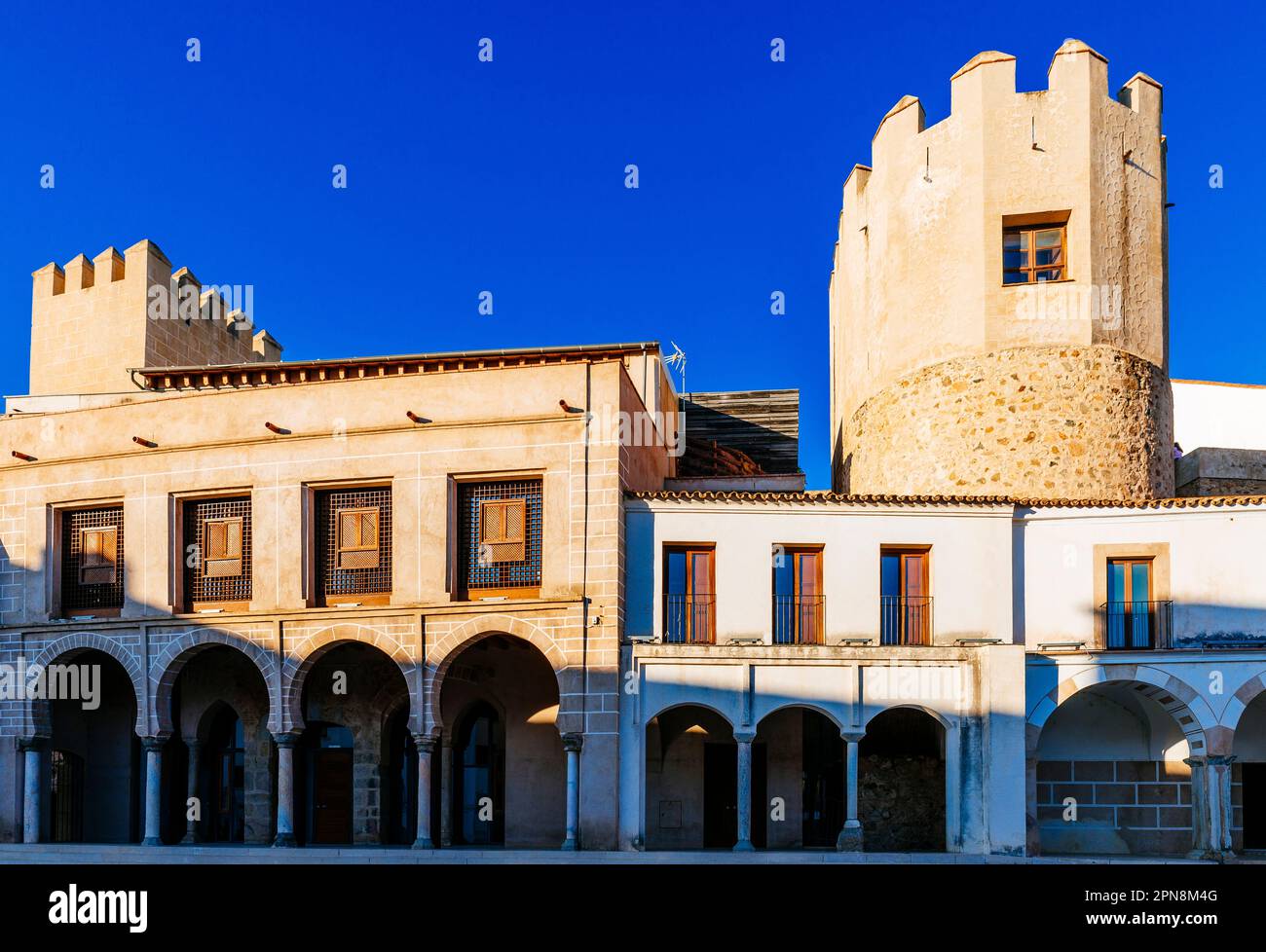 Casas Consistoriales. Das Gebäude im Mudejar-Stil wurde um das Jahr 1500 erbaut. In dieser Zeit beherbergte es die alten Zuschauer und das Rathaus. Badajoz, Durchwahl Stockfoto