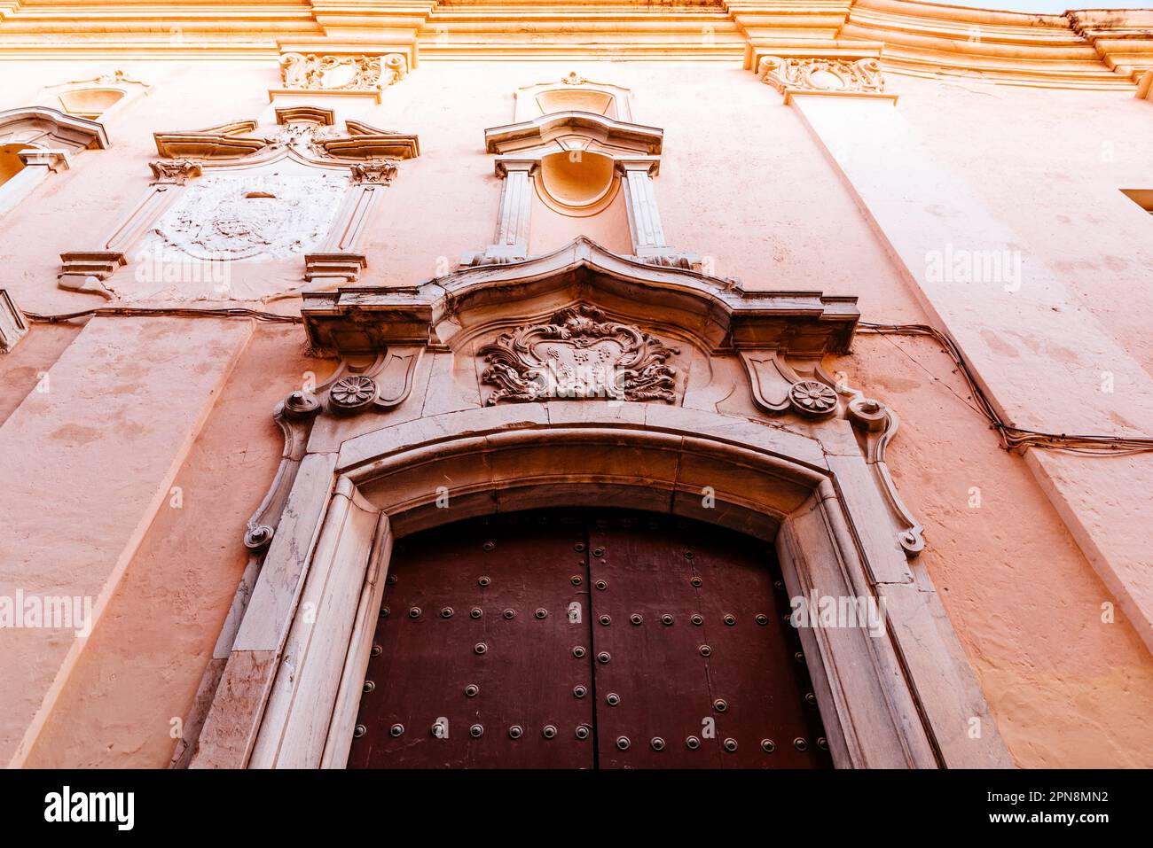 Die Kirche La Concepción wurde zwischen 1779 und 1790 vom Architekten Ventura Rodríguez erbaut. Auf dem Portal steht ein Wappen von Anfang an Stockfoto