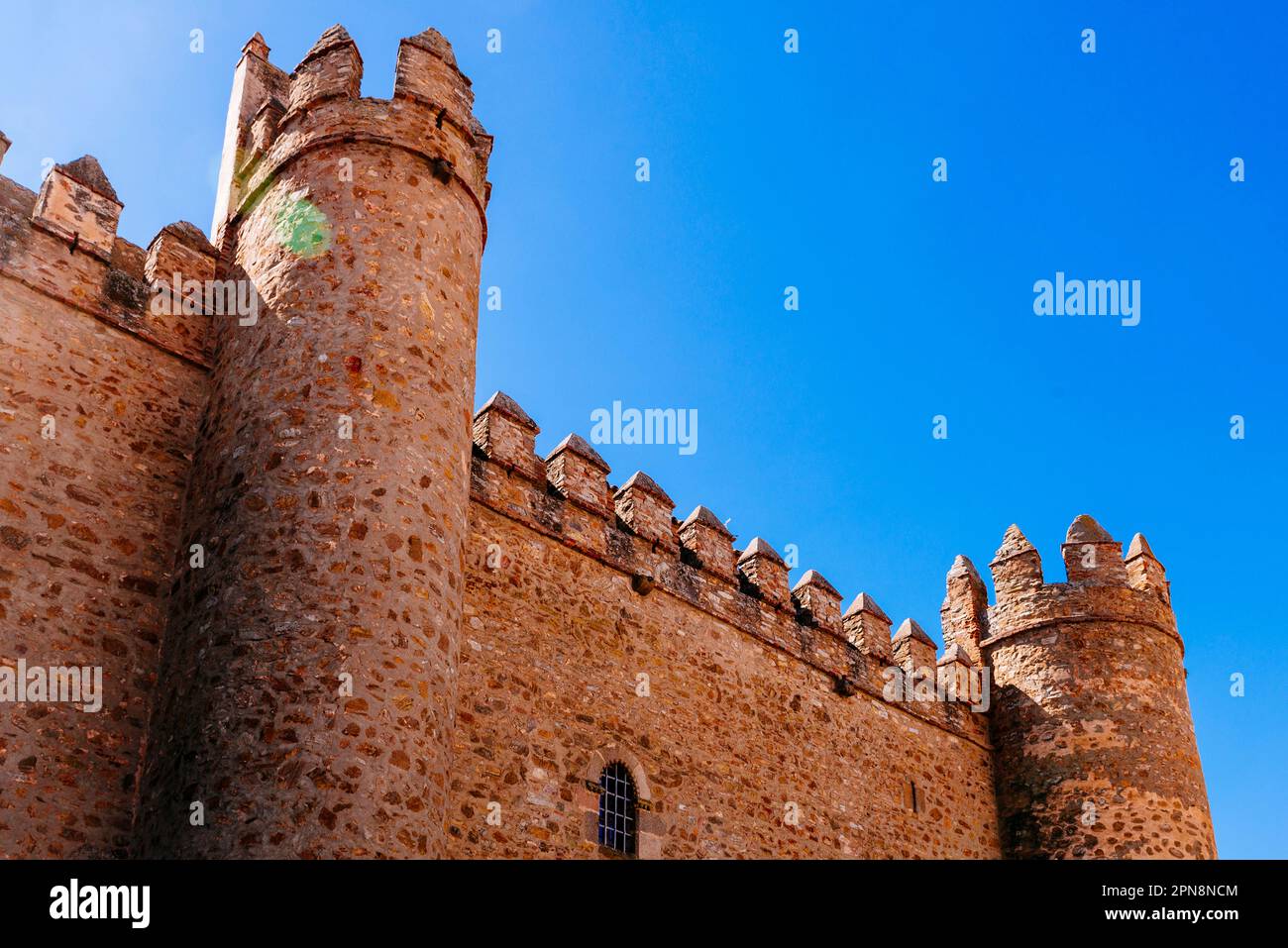 Palast Schloss Burg In Spanien 7 Buchstaben Architektur der mittelalterlichen burgen des alten spaniens -Fotos und