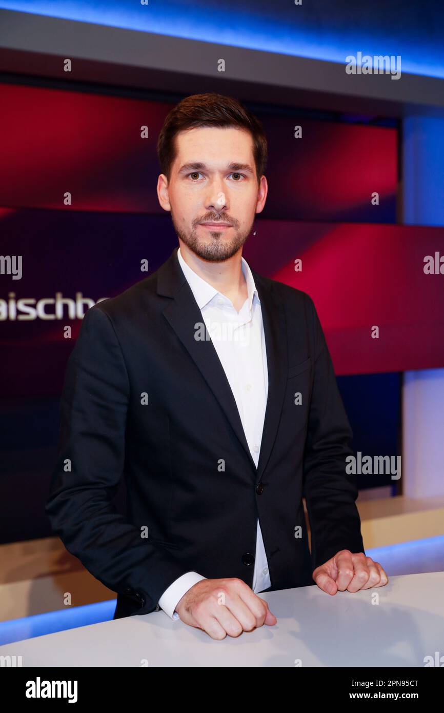 Vassili Golod in der ARD-Talkshow "Magischberger" im WDR Studio B. Köln, 29.11.2022 Stockfoto